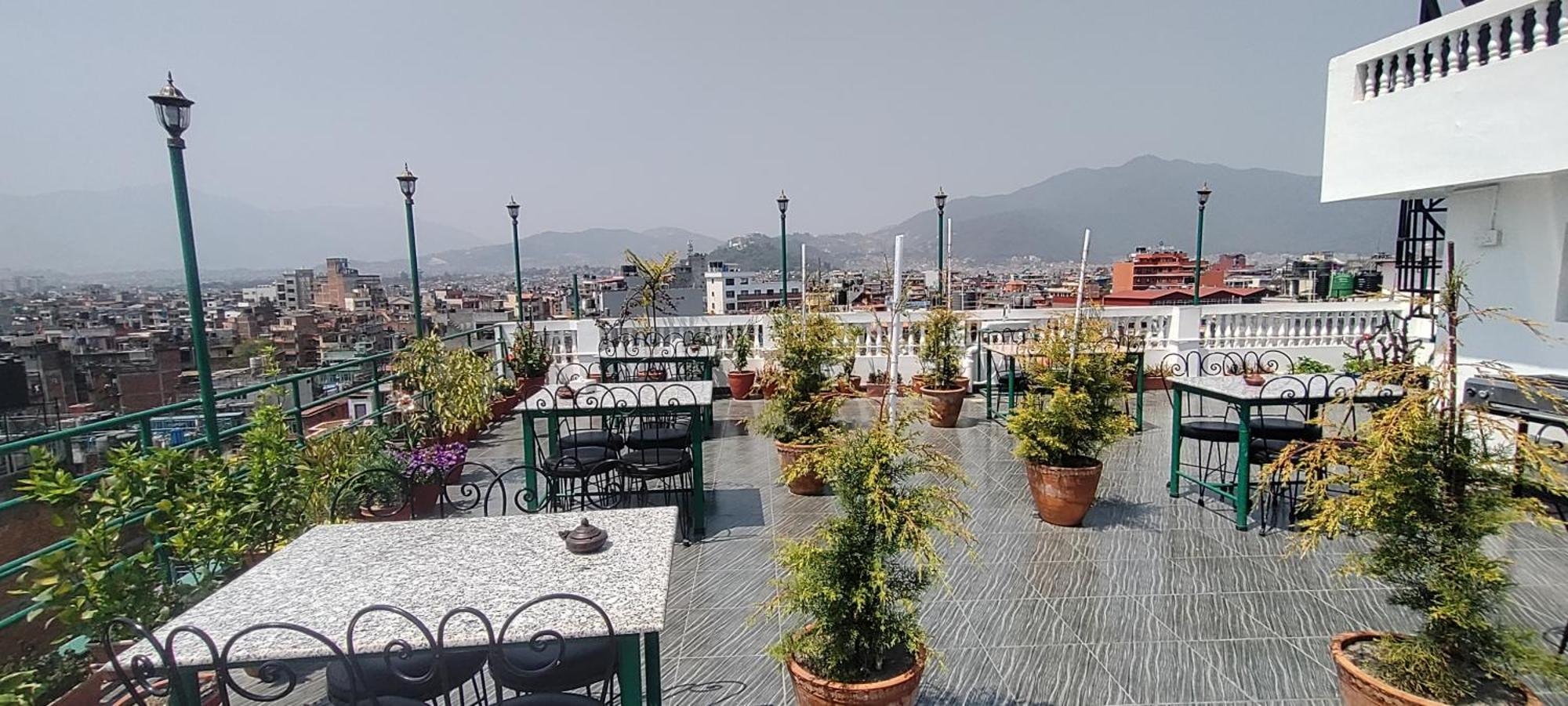 Hotel Nepalaya Kathmandu Esterno foto